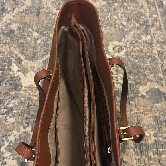 Michael Kors textured leather tote - Picture 5 of 14